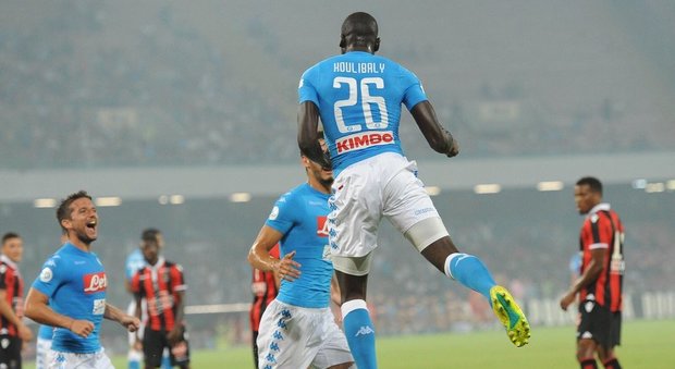 Il Napoli lancia la sfida a Balotelli: «Sarà dura, ma è un piacere»