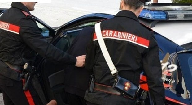 Carabinieri arrestano per la terza volta in meno di due mesi un uomo evaso dai domiciliari