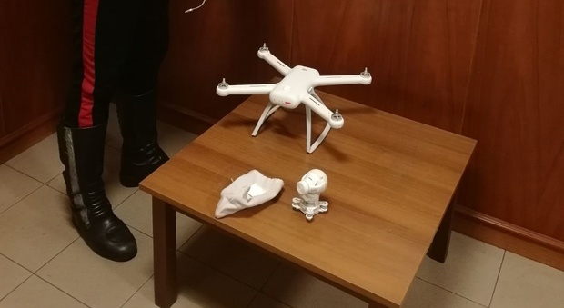 Fa volare un drone vicino San Pietro, turista russo denunciato a Roma