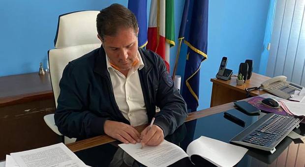 Elezioni a Casalnuovo, il sindaco Pelliccia: «Sono pronto a ricandidarmi»