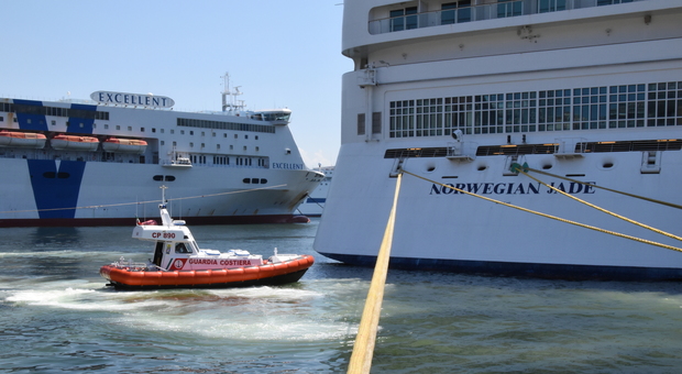 Attentato terroristico nel porto di Napoli: «C'è una bomba sulla nave da crociera Norwegian Jade», ma è solo un'esercitazione