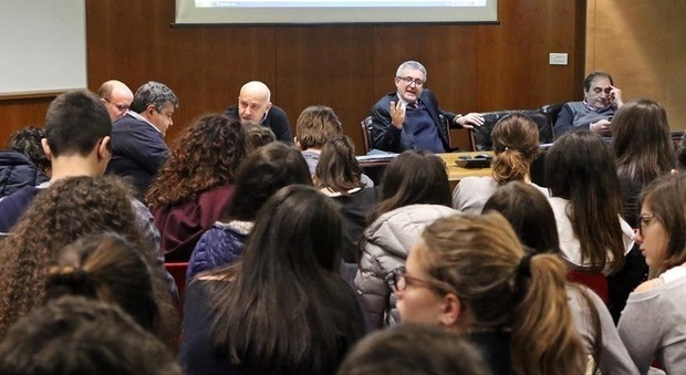 Al Mattino gli studenti del Liceo Classico "Pietro Giannone" di Caserta