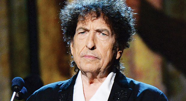 Bob Dylan accetta il Nobel, ma non dice se andrà a ritirare il premio