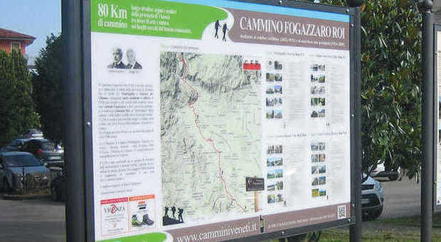 Il cartello collocato a Montegalda che illustra il Cammino Fogazzaro-Roi