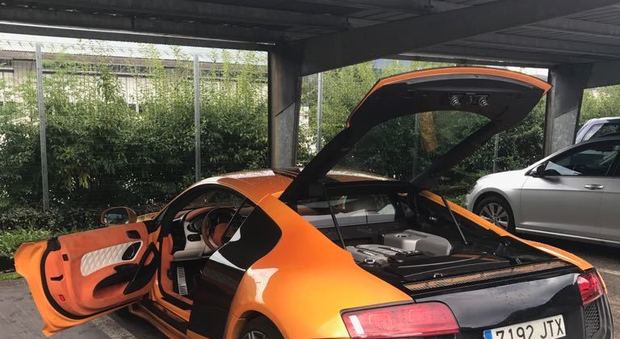 Auto da 200mila euro rubata in Spagna trovata dalla polizia in A23: 2 nei guai