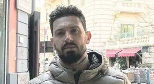Incidente tra metro a Napoli, il macchinista indagato si difende: «Bastava un clic, è colpa della torre di controllo»