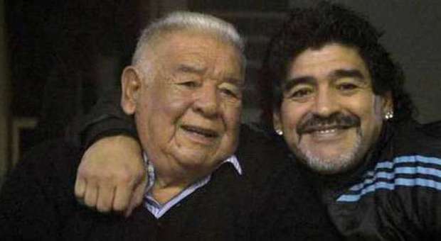 Dramma per Maradona, morto il padre: Don Diego era da tempo malato