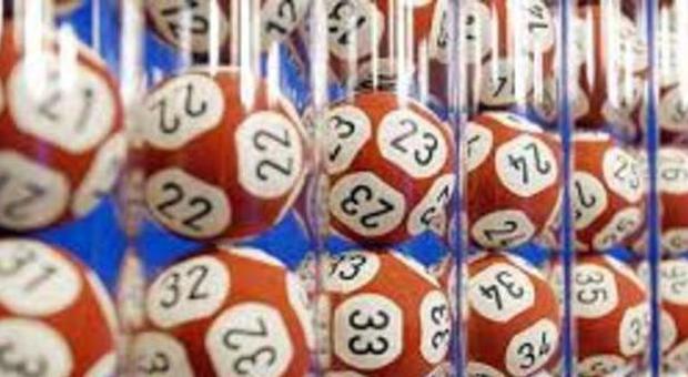 Lotto, le estrazioni del 7 luglio e tutti i numeri del Superenalotto