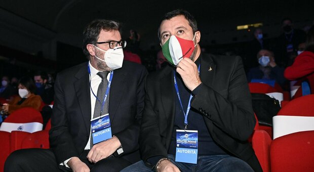 Salvini ricuce con Giorgetti: «Niente strappi su Draghi». I governatori bocciano la scelta di uscire dal cdm