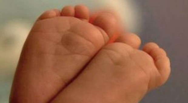 Londra, partorisce il nipote: donna fecondata artificialmente con il seme del figlio
