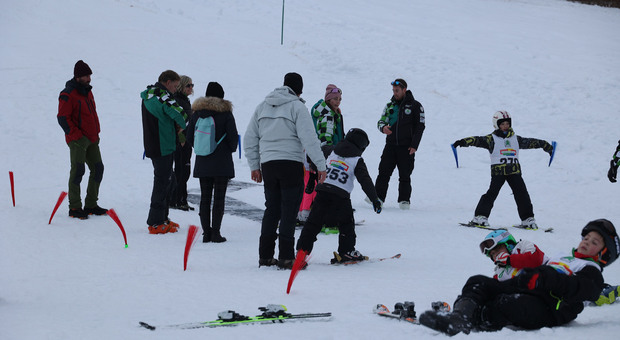 Il Nevegal schiera trenta maestri di sci e skipass “popolari”