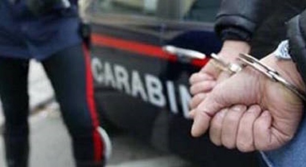 Un arresto di camorra eseguito dai carabinieri
