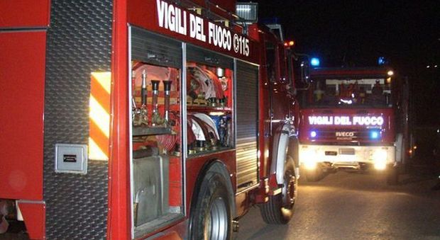 Dramma a Milano, incendio in casa Un uomo muore carbonizzato