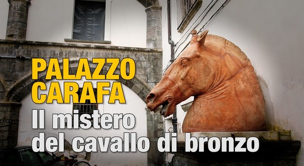Palazzo Carafa e la leggenda del cavallo