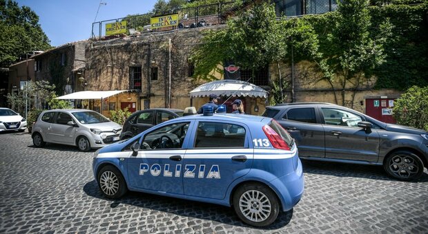 Roma, paura in discoteca: colpiscono un cliente per sparare al buttafuori