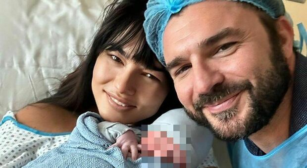 Elisa D'Ospina diventa mamma, è nato Niccolò il primo figlio di Stefano Macchi: il post dell'ex di Anna Pettinelli