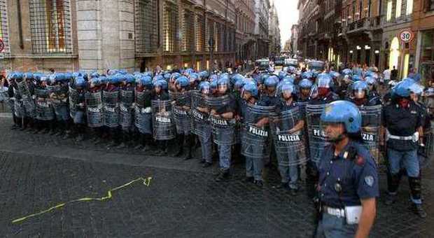 Sicurezza, Roma e Napoli: ok spray peperoncino per ordine pubblico