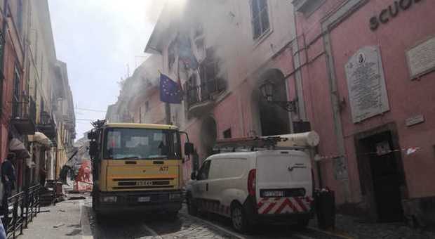 Esplosione del Comune a Rocca di Papa, morto il delegato del sindaco