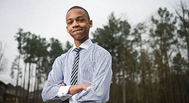 CJ, 12 anni, sfida Facebook: «Io bannato per le critiche a Obama». Ma il social rivela un'altra verità