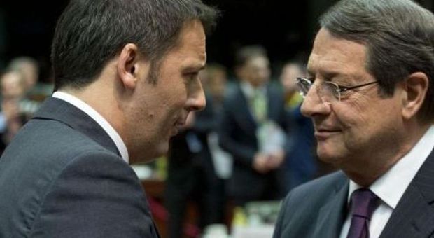 Draghi: la Bce acquista titoli per 60 miliardi. Milano esulta e sale del 2,8%, crolla lo spread