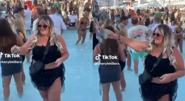 Ceneri del fratello nella piscina di una discoteca a Ibiza, il video scatena la rabbia sui social: «È scandaloso»