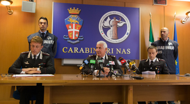 immagine Uova contaminate in provincia di Viterbo. La conferenza stampa dei Nas (foto Davide Fracassi/Ag.Toiati)