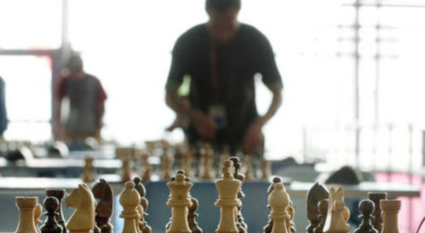 «Il genio degli scacchi era un baro»: smascherato dall'arbitro
