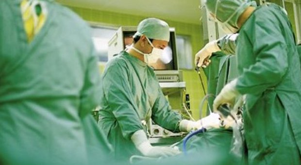 Operato per un'ernia, muore dopo poco: 5 medici a giudizio