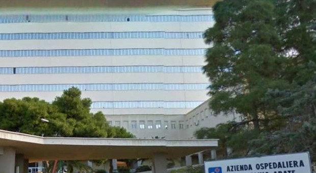 Neonato muore all'ospedale di Trapani 24 ore dopo la nascita: genitori fanno denuncia