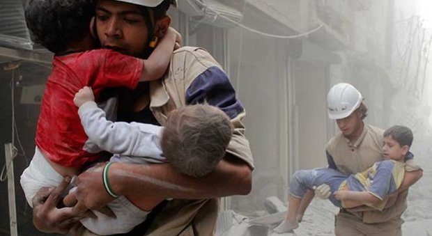 Bambini siriani colpiti dai bombardamenti