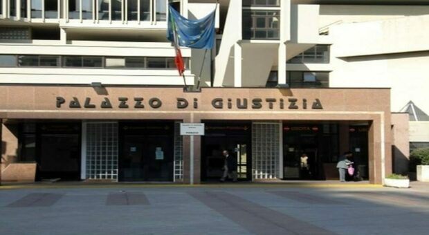 Il Tribunale di Napoli al Centro direzionale