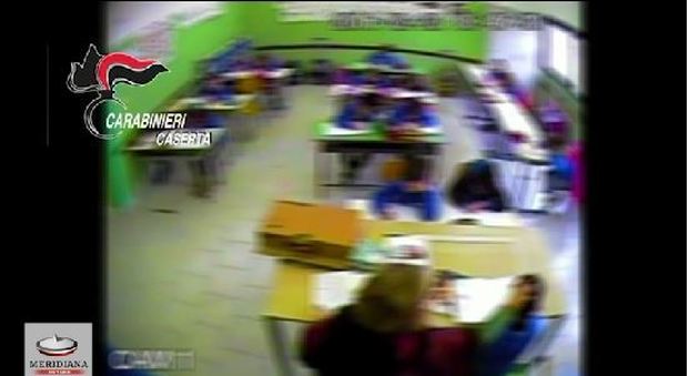 Caserta, maltrattamenti alla scuola elementare: arrestata maestra