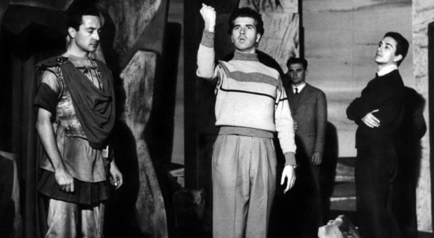 Giorgio Strehler prova il Giulio Cesare di Shakesperare/Montale nel 1953