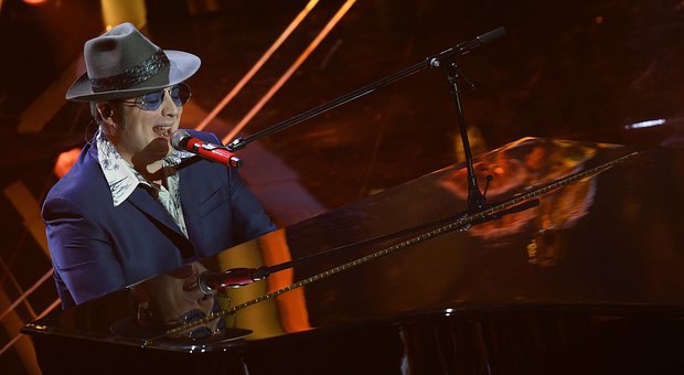 Video della canzone di Raphael Gualazzi a Sanremo 2020 Carioca