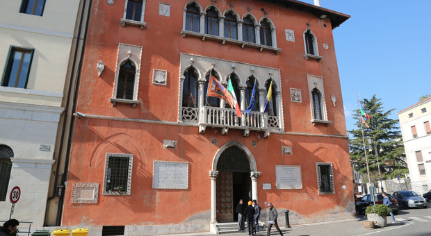 Palazzo Rosso, sede dell'amministrazione comunale di Belluno