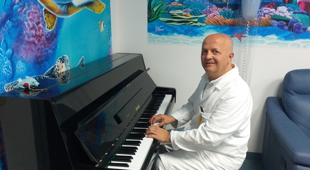 Ernesto, il medico musicista per i bimbi in lotta contro il tumore