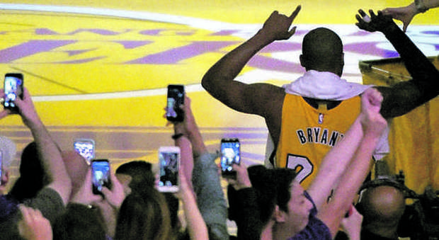 Kobe scrive il lieto fine: stanotte gara d'addio contro Utah