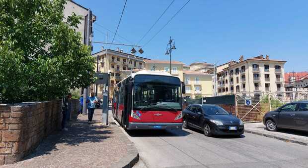 Metropolitana leggera di Avellino, gli autobus restano in garage
