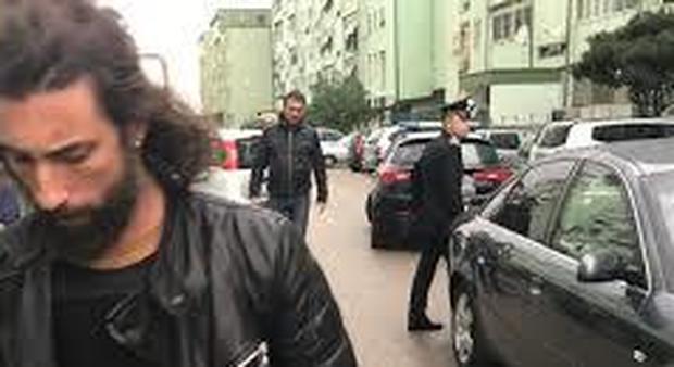 Aggressione alla troupe di «Striscia», arrestato uno dei teppisti a Caivano