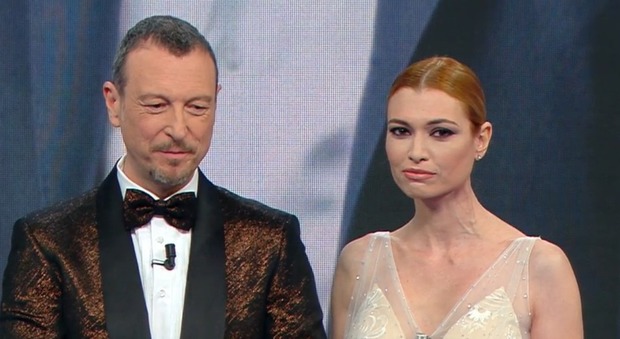 Sanremo 2020, Carlotta Mantovan ricorda Fabrizio Frizzi. Amadeus: «Se fosse qui il Festival lo avrebbe condotto lui»