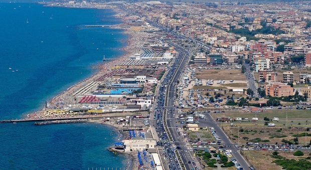 Da giovedì a Ostia il primo eco-festival contro la plastica in mare con dibattiti e giochi