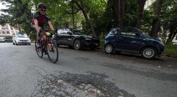 Il Giro andrà in buca: il nostro test in bici della tappa romana