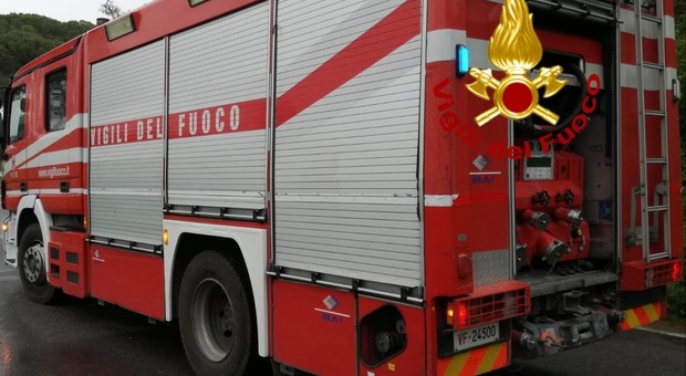 Roma, incendio in un appartamento in via Chianti: evacuato edificio di cinque piani