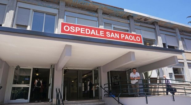 Ospedale San Paolo, tenta due volte il suicidio, salvato dai vigilantes