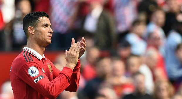 Napoli, suggestione Cristiano Ronaldo con la regia di Mendes: arrivano conferme ma si alza il prezzo Osimhen