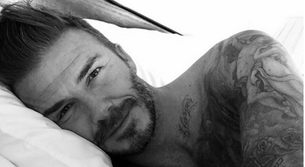David Beckham compie 40 anni, i mille look del calciatore più amato
