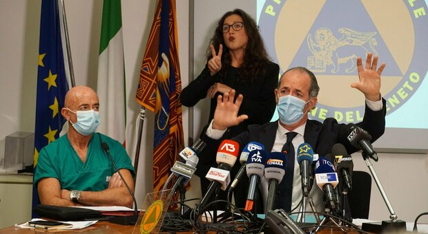 Covid, in Veneto oggi 2.956 contagi e 31 morti. Luca Zaia: «Bene il dato terapie intensive»