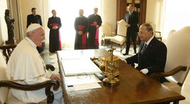 Papa Francesco incontra il presidente Aoun, vuole visitare il Libano dove vive 1 milione di profughi