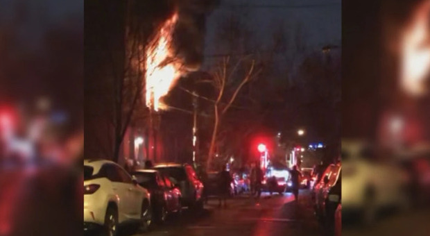 Incendio in casa, almeno 13 morti a Philadelphia: sette bambini tra le vittime