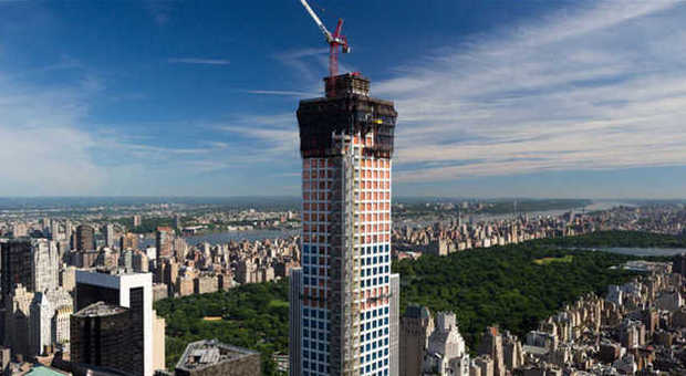 New York cambia skyline: finito il grattacielo che supera la Freedom Tower